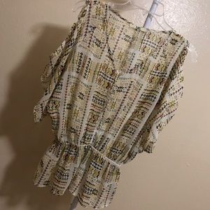 Women’s “YA Los Angeles” Cold Shoulder Blouse!